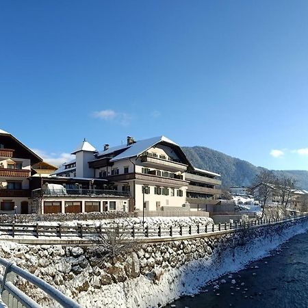 River Hotel Post Chienes Eksteriør bilde